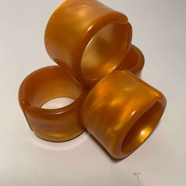 Retro MCM Épais Plastique Orange / Or Napkin Rings - Ensemble de (4)