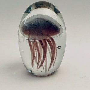 Dynasty Gallery Collectible Heavy Glass Jelly Fish Paperweight