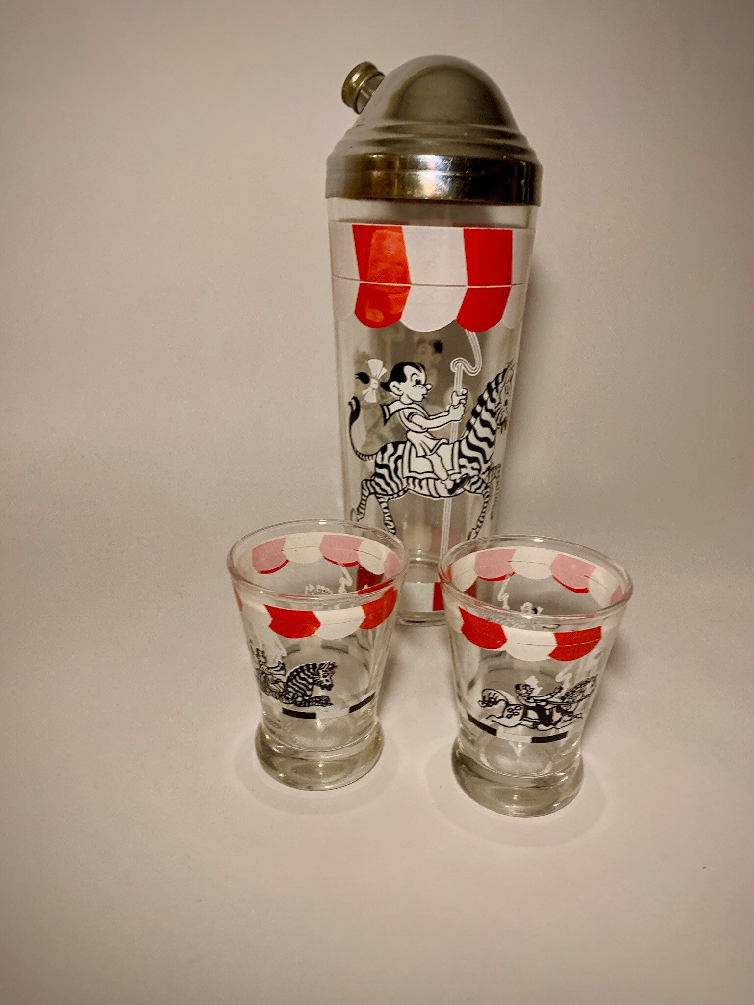 Hazel Atlas Circus Carnival Carousel Cocktail Shaker With 2