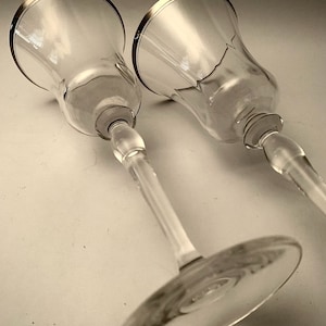 Vintage Mikasa Jamestown Optic Water / Wine Glasses Platinum /Silver - Set of (2)