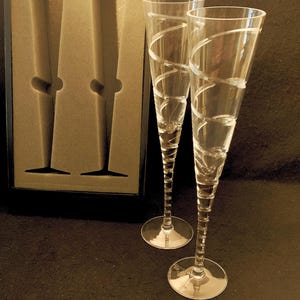 Stunning Heavy Crystal Godinger Spiral Champagne Flutes, Spiral Crystal Toasting Glasses in Exquisite Silver Enamel Case - Set Of (2)