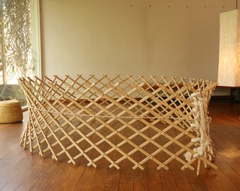 Open Playpen of wood and cotton