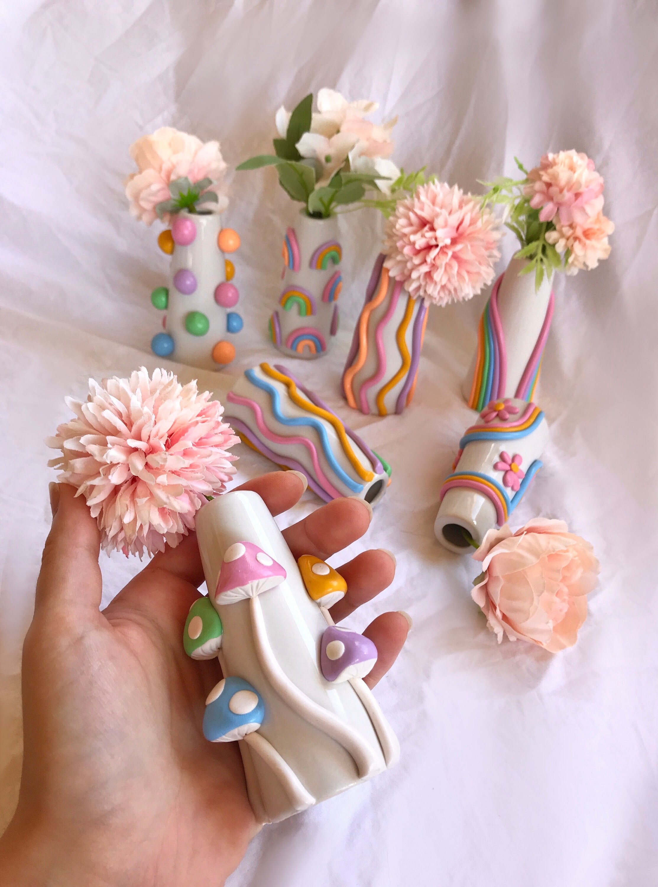 レトロでカラフルなつぼみ型の花瓶/かわいい陶器の花瓶/レインボー