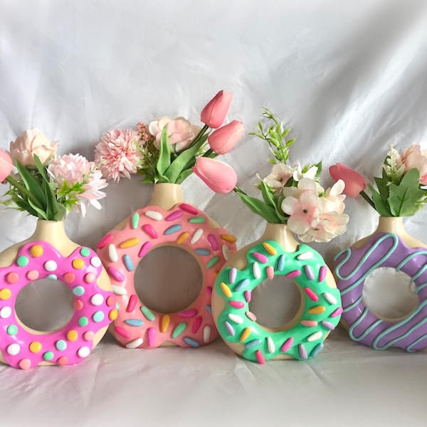 Donut Vase/ Doughnut Vase/ Cute Decor/ Colorful Home Decor/ Sprinkles Icing Frosting Frosted Donut Vases/ Quirky Kawaii Food Decorations
