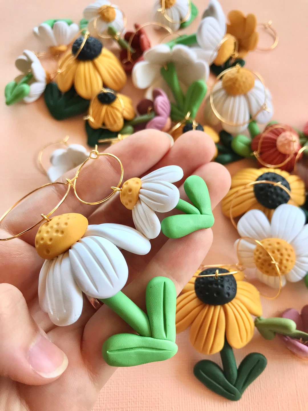 Daisy Dangle Earrings/ 3D Daisy Earrings/ Black Eyed Susan Earrings/ Daisy Jewelry/ Modern Earrings/ Statement Earrings/ Flower Earrings - Etsy