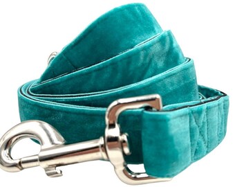 5 foot Double Sided Turquoise Velvet Leash for Large and Giant Breed Dogs.  1 Inch Wide.  Poop Bag Clip Included.