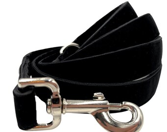 5 foot Double Sided Black Velvet Leash for Large and Giant Breed Dogs.  1 Inch Wide.  Poop Bag Holder Included.
