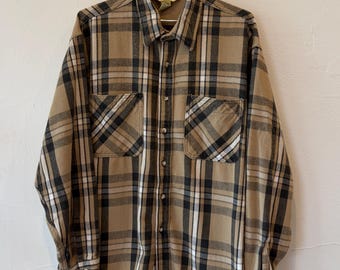 Vintage St John's Bay Big Mac Flannel Two Pocket Plaid Brown Button Up Shirt XL Tall