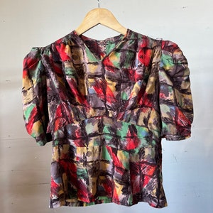 Small, 1930s 1940s Silk Printed Puff Sleeve Blouse - A