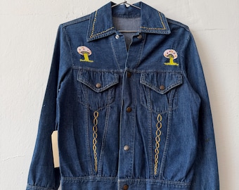 Veste en jean brodée de champignons vintage des années 1970, hippie, coton