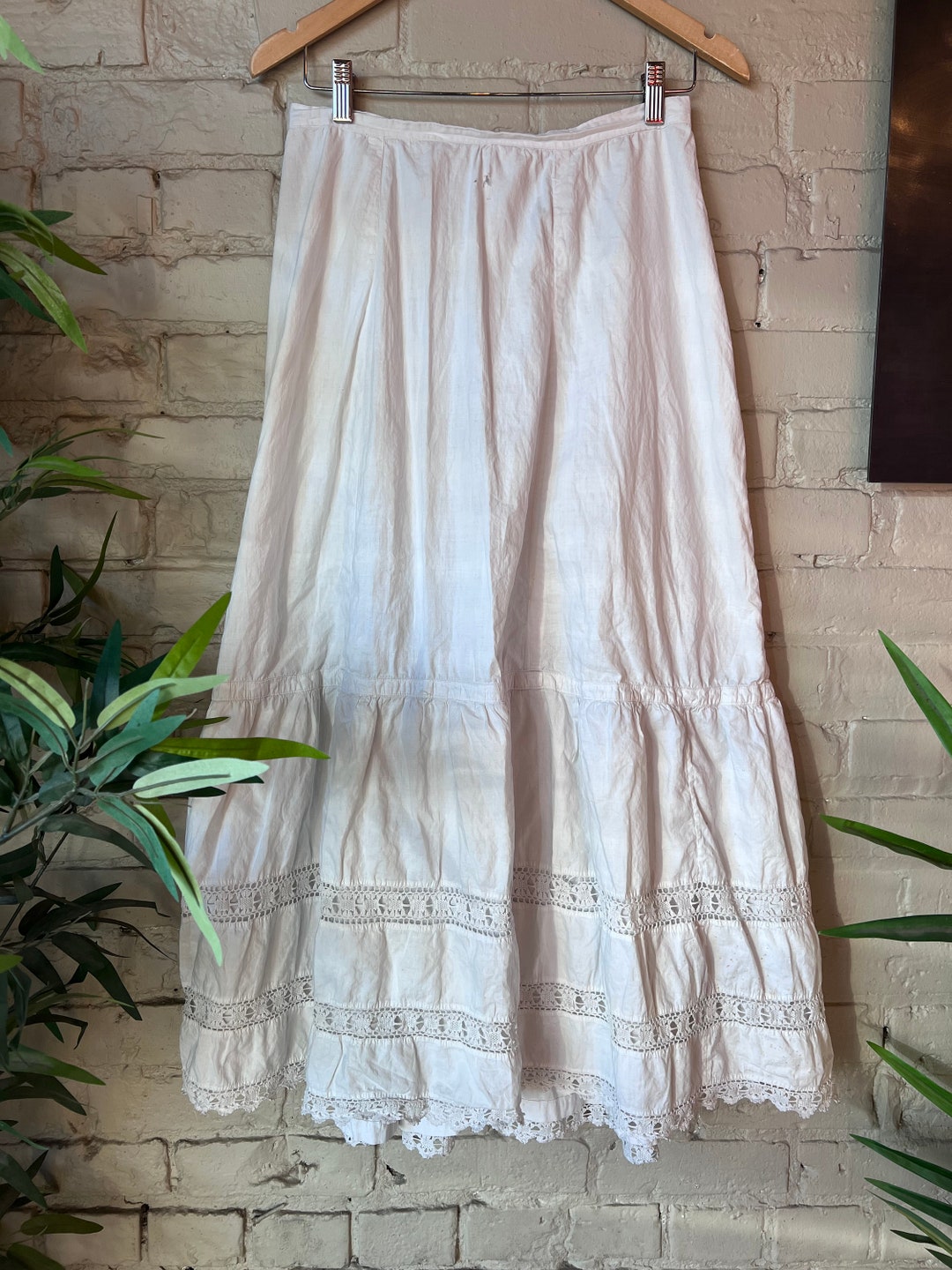 28 Waist, 1900s Antique White Cotton Petticoat Skirt, Vintage 