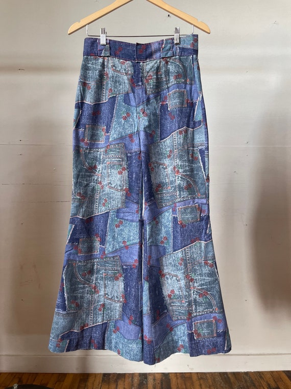 30" Waist / 1970s Patchwork Print Flare Pant / De… - image 1