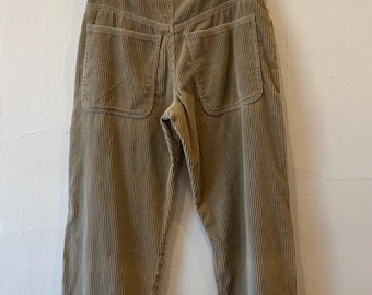 Vintage 90's Levis L2 Baggy Fit Corduroy Green Trouser Pants 32 x 29