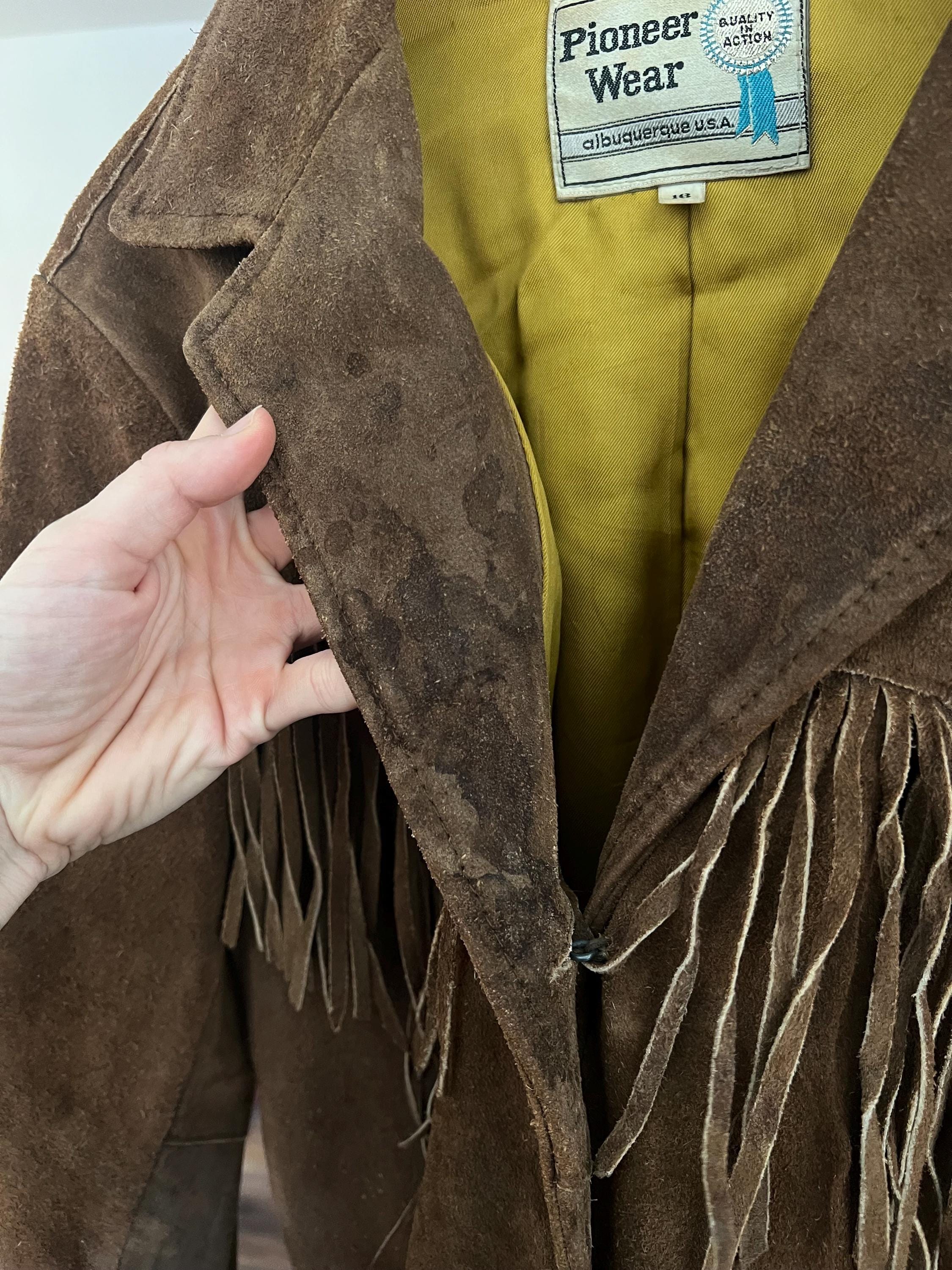 Size 16, Vintage 1970s Brown Suede Fringe Jacket, Western, Pioneer