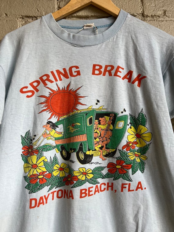 RIN TANAKA: MY FREEDAMN SEVEN VINTAGE BEACH FASHIONS
