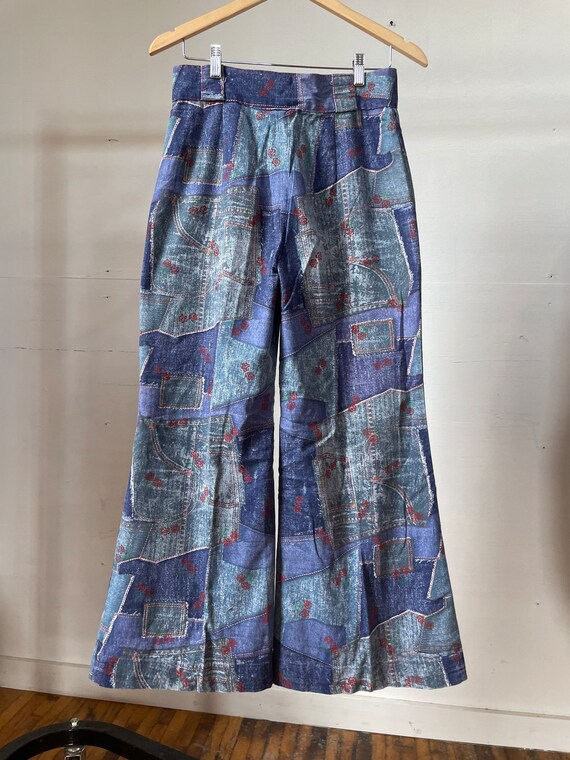 30" Waist / 1970s Patchwork Print Flare Pant / De… - image 4