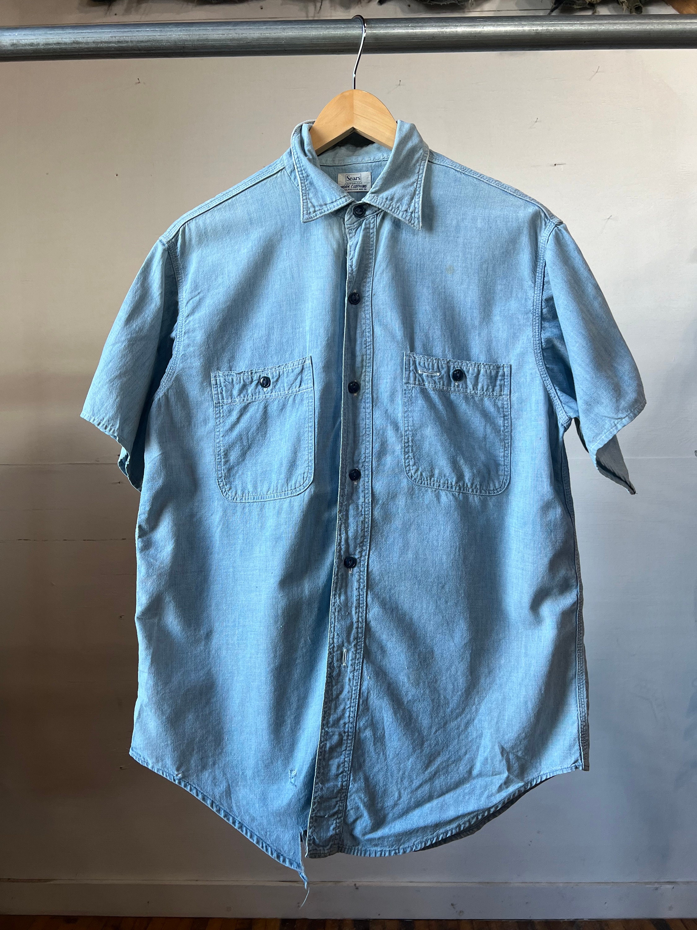 CatAndTheCobra Med, 1950s Sears Short Sleeve Chambray Work Shirt, Sanforized - CatAndTheCobra Med, 1950s Sears Short Sleeve Chambray Work Shirt, Sanforized -