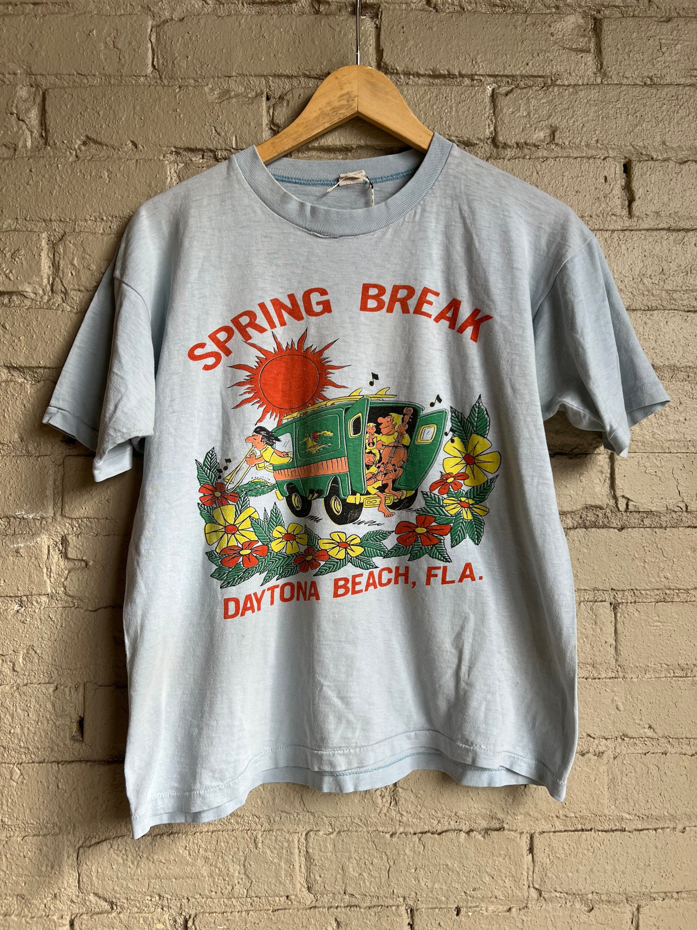 RIN TANAKA: MY FREEDAMN SEVEN VINTAGE BEACH FASHIONS