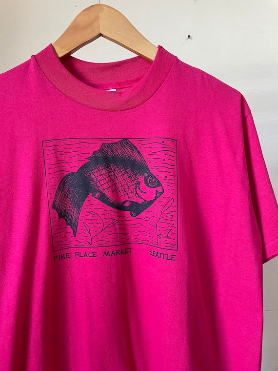 Medium / 1990s Pike Place Markey T-shirt / Seattle