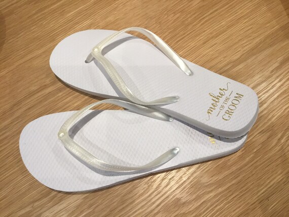 wedding flip flops for bridal party