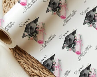 Gepersonaliseerde roze afstudeercadeaupapier, afstudeercadeaupapier, cadeaupapier op maat, inpakpapier met naam, afstudeercadeau voor haar