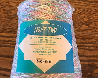 Ocho dos conos de algodón