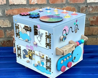 Busy cube for toddlers with animals big size 30x30 cm Activity cube busy board Sensory board activity cube