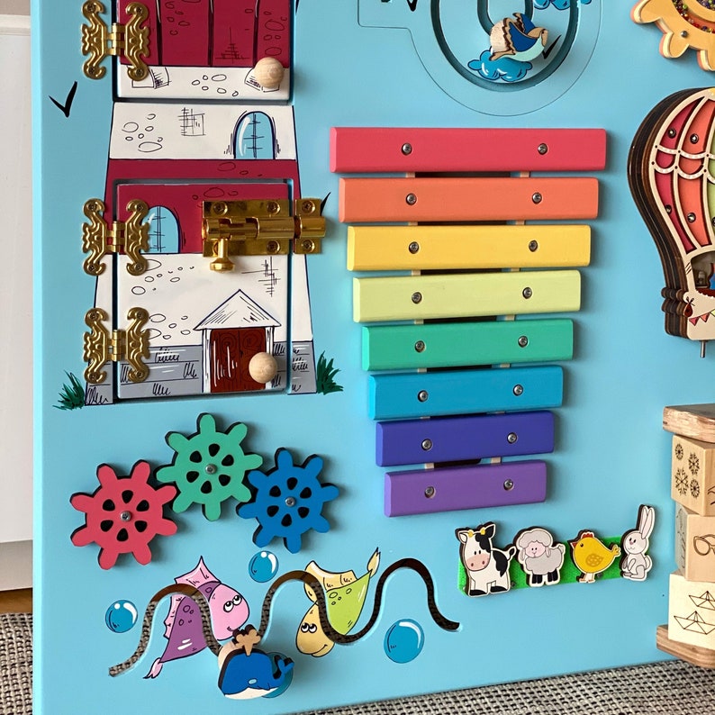 Tavola occupata per bambini con Faro 50x70 cm Tavola sensoriale per bambino Montessori busyboard Tavola occupata 1 anno / Tavola Fidget Tavola attività immagine 6