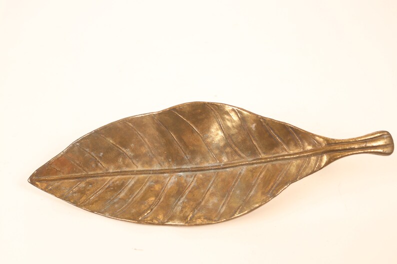 1982 RJ Reynolds Brass Tobacco Leaf Ashtray Vintage Retro Office