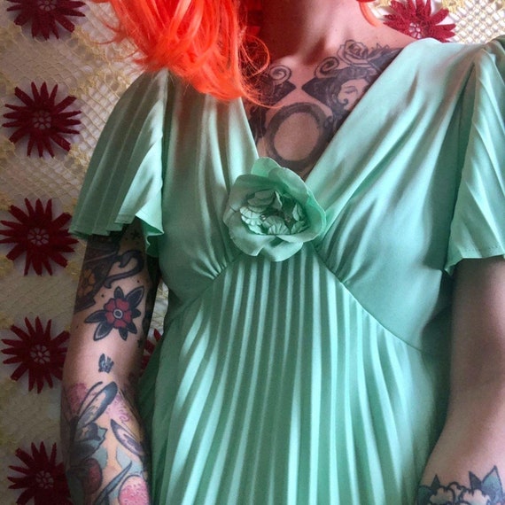 vintage 70s Maxi flowy Pastel Green prairie dress