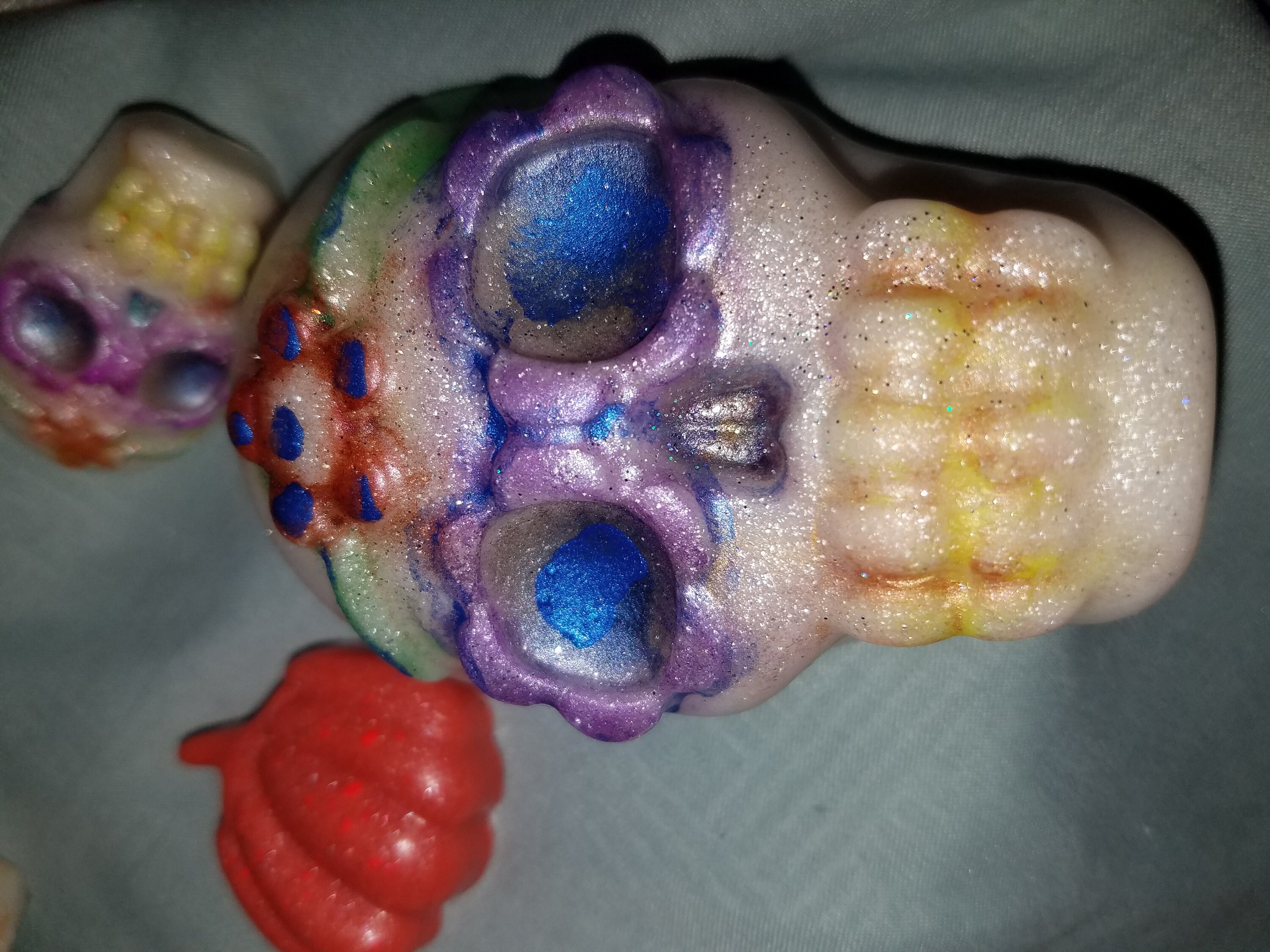 Cráneos de azúcar pintados a mano y calabazas Jabón de | Etsy