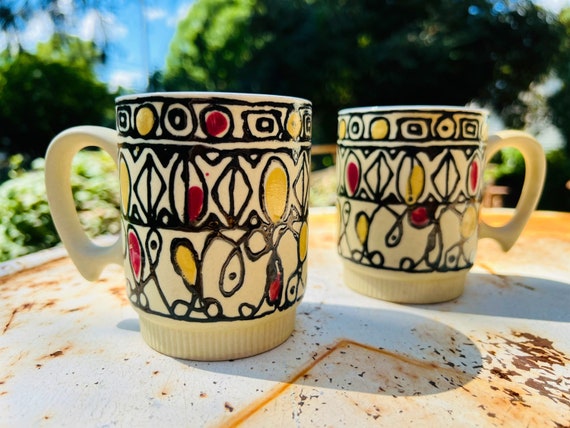 Vintage 1970s Ceramic Abstract Pattern Stackable Coffee Mug Set