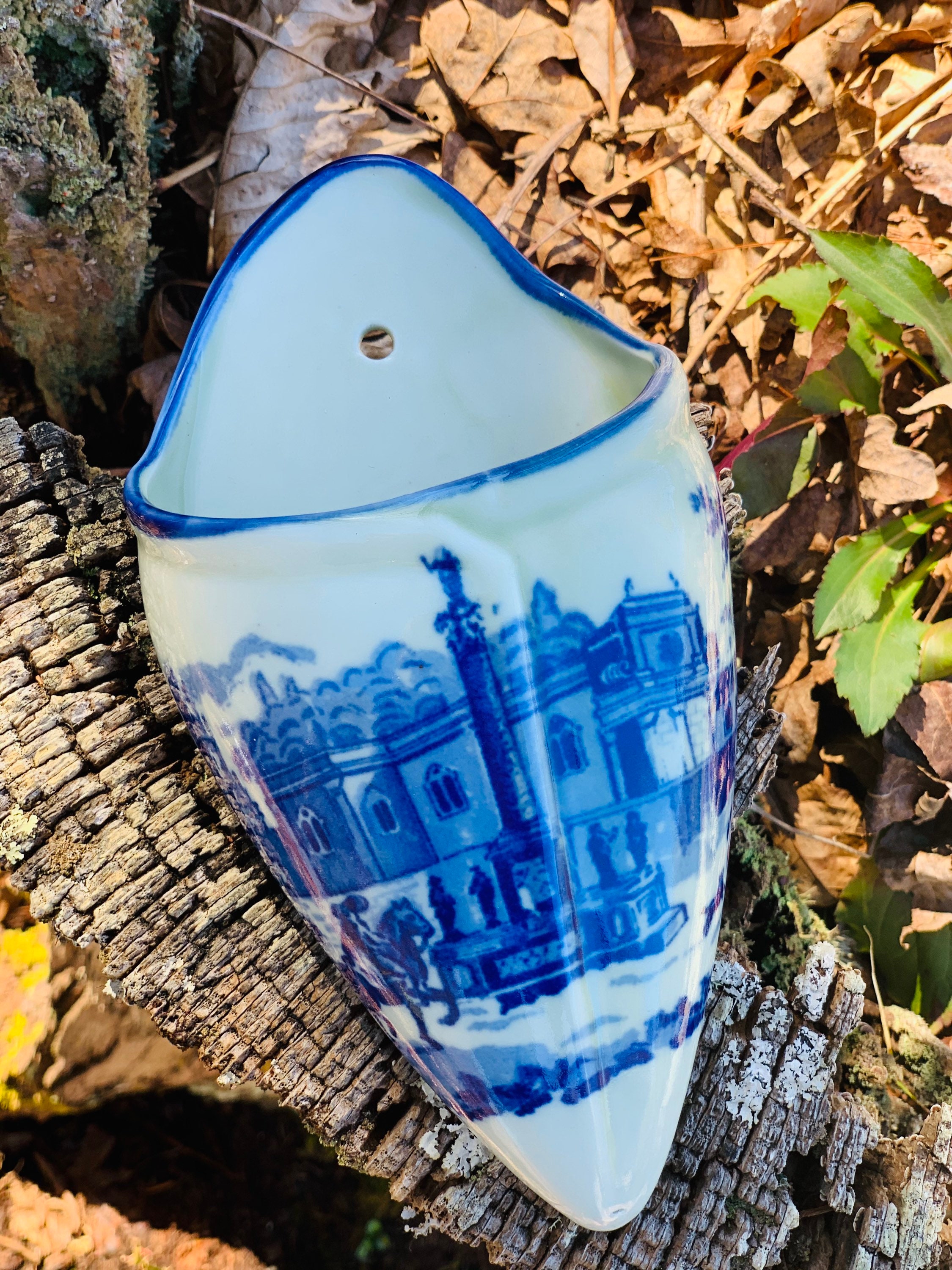 Vintage 1950s/60s Ceramic Blue Willow Print Wall Pocket. Etsy