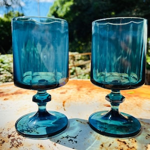 Vintage 1960’s/70’s Blue Stemmed Water Goblets/Wine Glass Set. Vintage Glassware. Goblets. Colored Glass. MCM. Gifts. Blue Glass. Dining