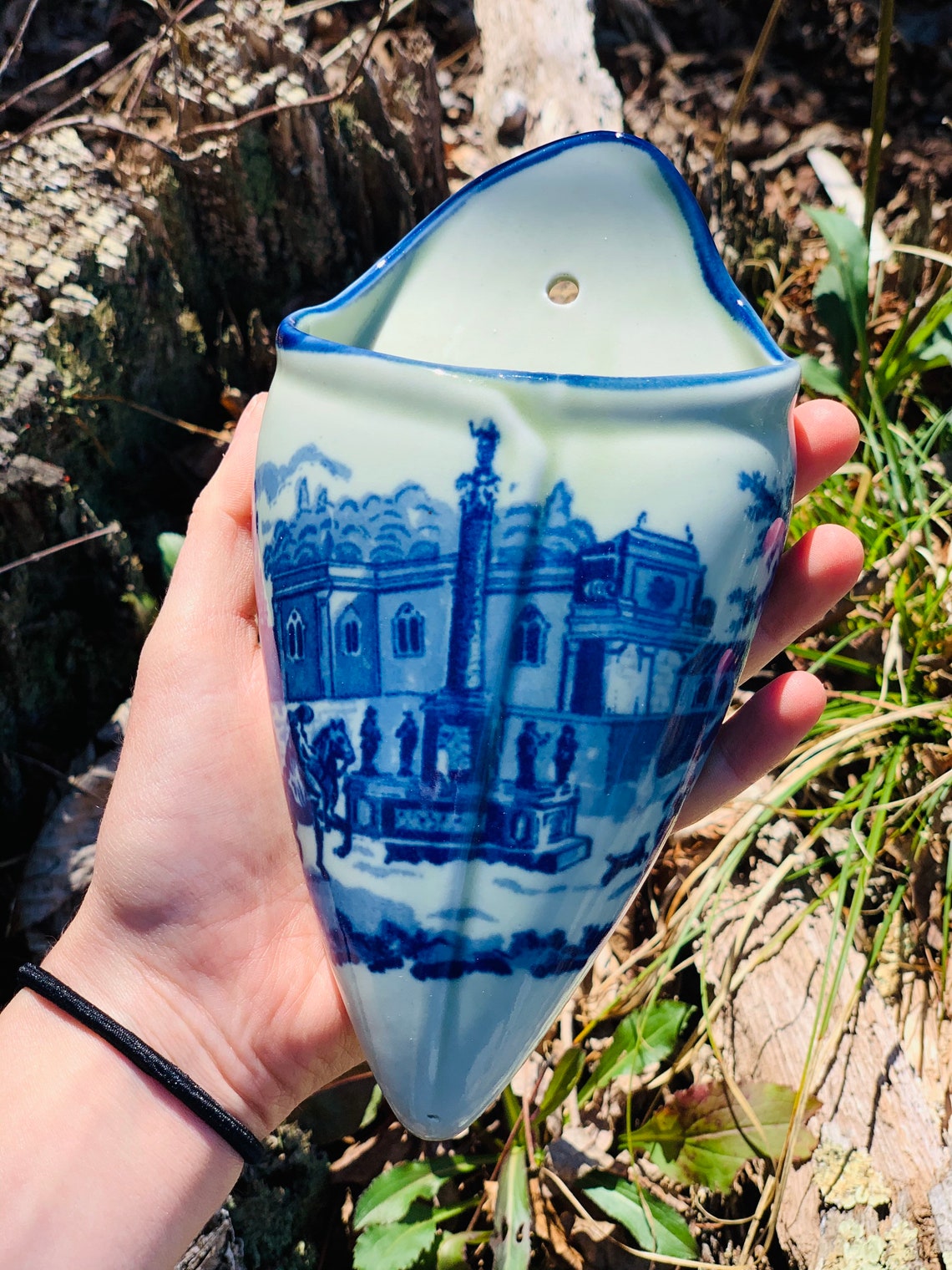 Vintage 1950s/60s Ceramic Blue Willow Print Wall Pocket. Etsy