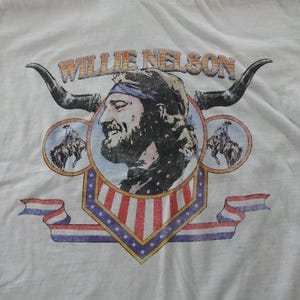 Willie Nelson shirt medium 2019 print NOT VINTAGE