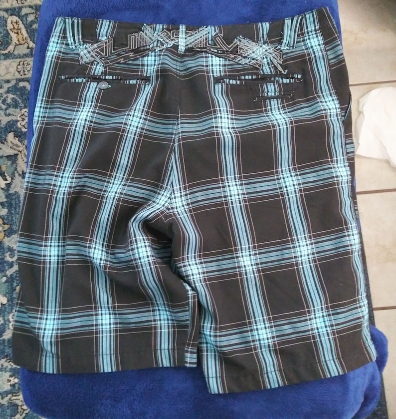 Quicksilver Mens shorts 40