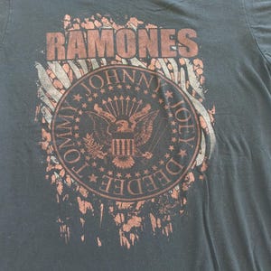 Ramones shirt large NOT VINTAGE