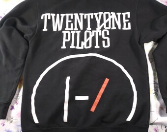 Moletom com capuz Twenty One Pilots tamanho médio? Sem etiqueta, veja as medidas. NÃO É VINTAGE