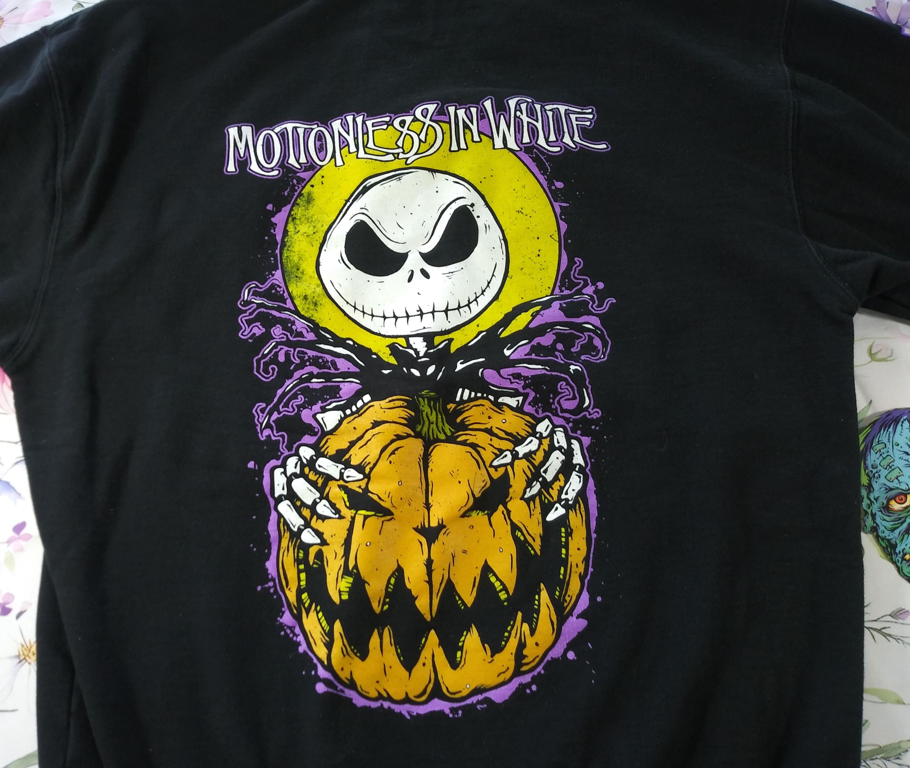 Motionless in white ハロウィン Tシャツ Motionless In White Vampire Boyfriend Fit Girls T-Shirt | Hot Topic