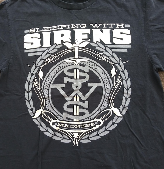 希少　Sleeping with Sirens Sleeping With Sirens Shirt Medium NOT VINTAGE - Etsy