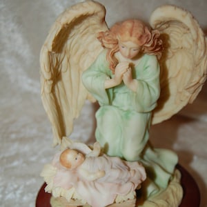 1993 Collectible Seraphim Angel Francesca Loving Guardian Music Box Figurine Sculpture