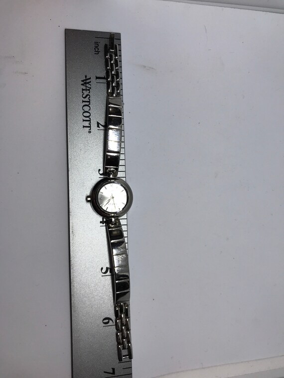 Vintage Silver Faced GUCCI Women’s Wrist Watch - image 7