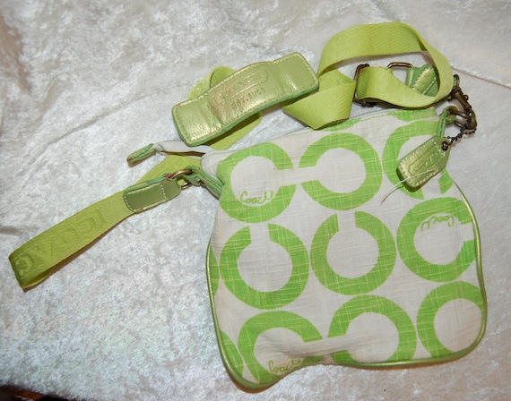 Vintage Coach No. G0894-41992 Lime Green Purse Cr… - image 1