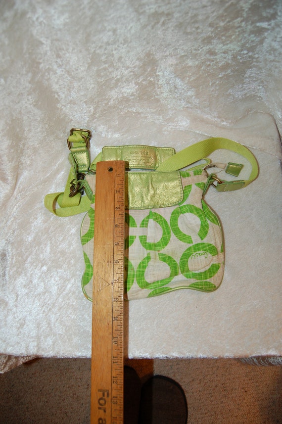 Vintage Coach No. G0894-41992 Lime Green Purse Cr… - image 6