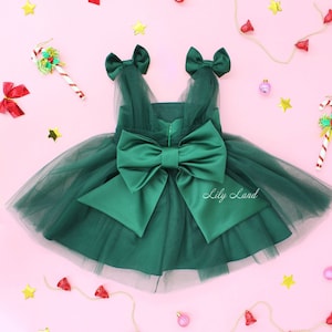 Emerald green girls dress, birthday baby girl dress, Christmas baby dress, first birthday baby dress, short baby dress with bows