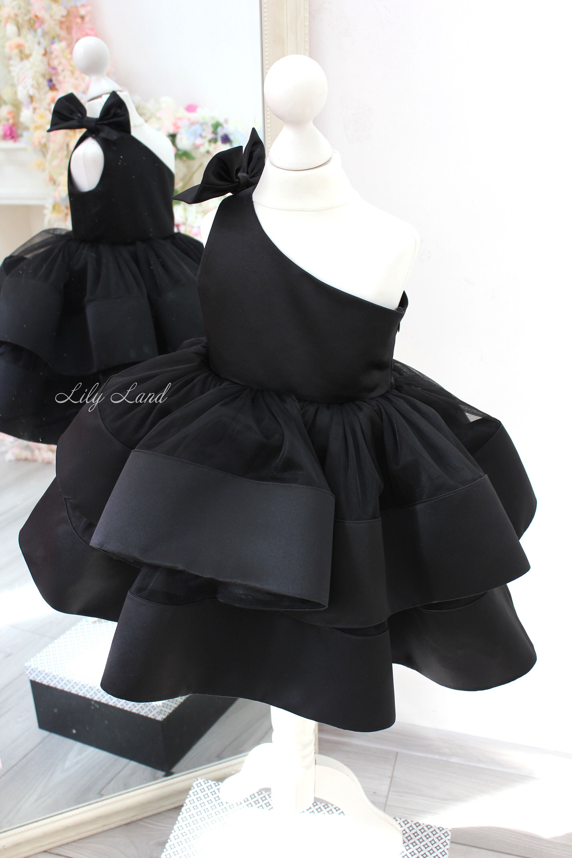 black boat neck dress Premiere Boat-Neck Maxi With Open-Back And Cape-Sleeves Anna October Elizabeth Maxi APD-AUG25 Color:Orchid