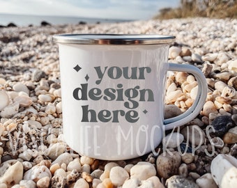 Emaille mok mockup| Mockup voor kampeermok | 11 oz. Mockup voor campingmok | Witte koffiemok gestileerde stockfoto | Mockup voor geëmailleerde koffiekopjes