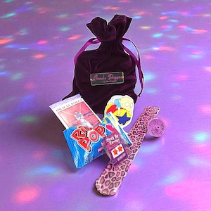 Oracle Poggz 90&#39;s Mystery and Divination Bag