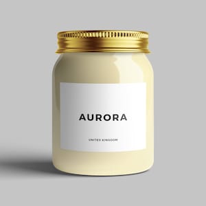 GOLDEN VANILLA - Vegan, Triple Scented, Luxury Handmade Candle, 70 Hour Burn Time, 460 Grams.